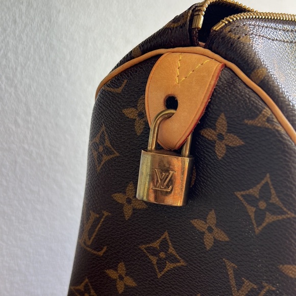 Louis Vuitton Speedy 35 - Picture 15 of 17